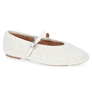 NWT No Boundaries Women's Faux Shearling Mary Jane Flats White Sherpa Size 10